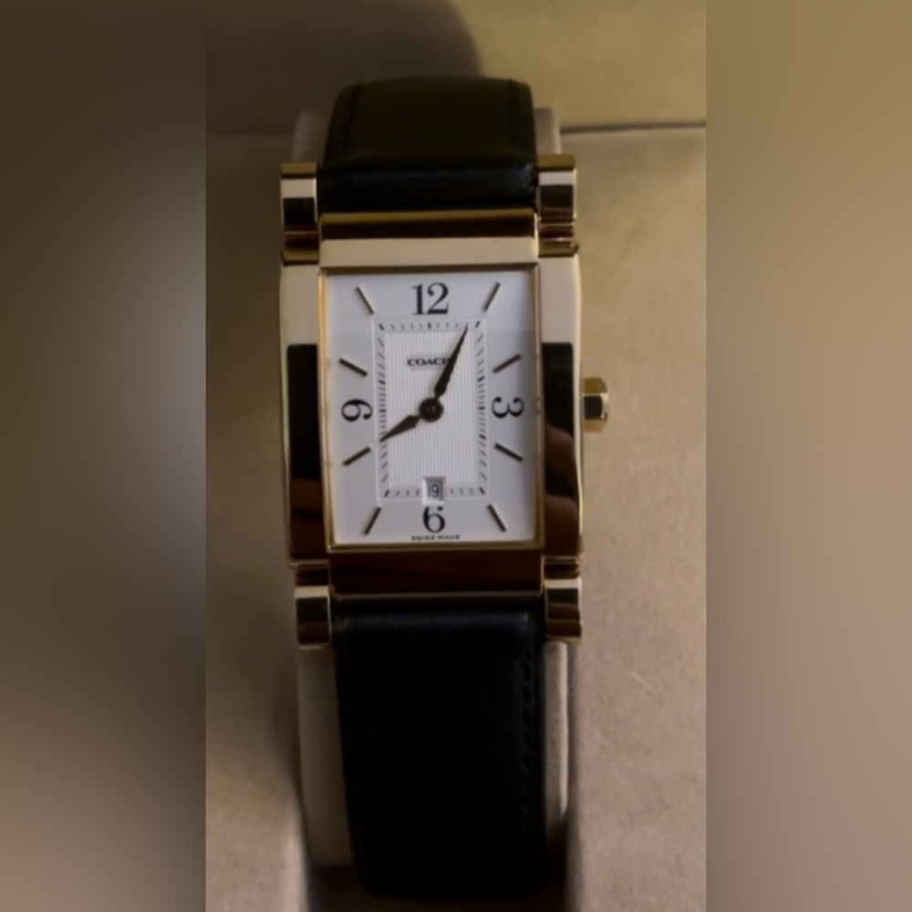 EUC Coach Curved Tank Watch 20mm Gold Tone Rectangle Womens Black Leather